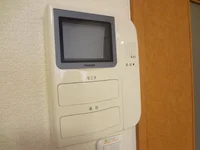 モニター付インターホンもあって安心♪