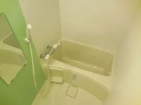 浴室乾燥機付きで雨の日も安心して洗濯できます。