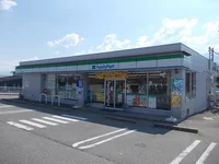 ファミリーマート　大町常盤店まで670m