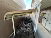 屋根付き駐輪場