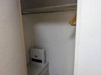 クローゼット(ハンガー2本ご用意しております)