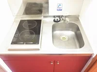 2口ラジエントヒーター付き。部屋により設備が異なる場合あり。