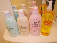 シャンプー類もご用意しております。