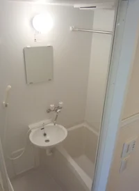 浴室乾燥機付きで雨の日の洗濯も安心。