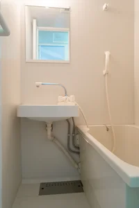 お風呂内に手洗いあり