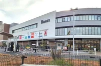 角上魚類ホームズさいたま中央店まで450m