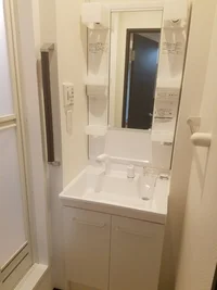 独立洗面台