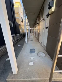 1階共用廊下