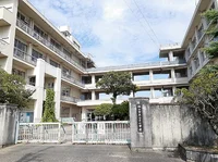山手小学校まで450m