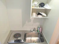自炊可能、簡単な調理器具と食器付き