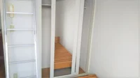 扉が姿見になっています。