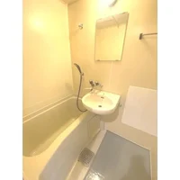 家具・家電設置前のお部屋の画像になります