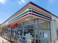 セブンイレブンまで1500m