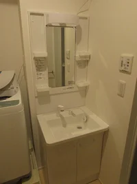 独立洗面台