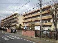市立浜尻小学校まで450m