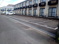 敷地内駐車場　空車状況はお問合せ下さい。