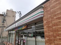 セブンイレブン 宇治大久保旦椋まで69m