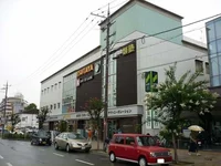 TUTAYA様まで550m