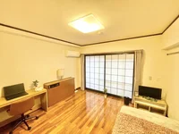 ※撮影用の観察植物・食器調理器具・雑貨類等はございません。※写真は現況優先