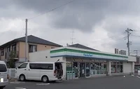 ファミリーマートまで350m