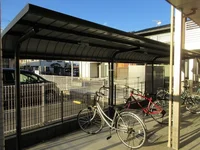 屋根付き駐輪場