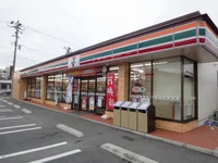 セブンイレブンまで230m
