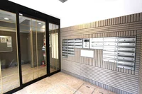 集合玄関エントランス★オートロック完備