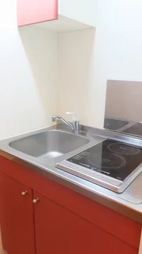 2口の電気コンロ付き