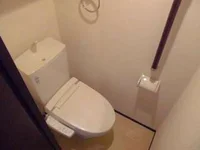 温水洗浄機付。