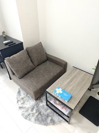 二人掛け用ソファをご用意しております♪