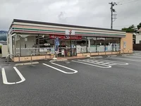 セブンイレブン南アルプス白根店まで220m