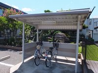 屋根付き駐輪場あり