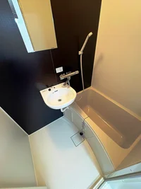 １