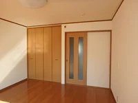 家具家電等、設置前の室内写真となります。