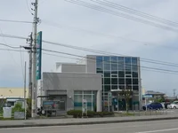 伊予銀行新居浜東支店様まで2000m