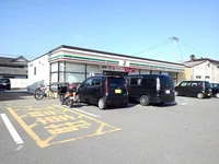 セブンイレブン小郡運動公園前店まで430m
