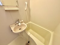 設備・仕様は号室により異なる為、現況を優先いたします。
