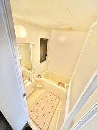1F 浴室