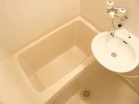 バス・トイレ別々です。