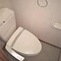 嬉しい温水洗浄便座付きです♪