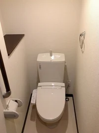 温水便座付きトイレ