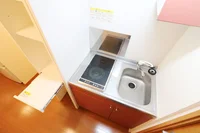 2口コンロ付きラジエントヒータ※キッチン棚が多く収納に便利