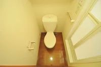 トイレ兼脱衣所としてご利用頂けます。