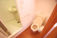 トイレが脱衣所代わりに使えます