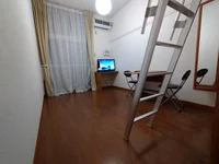 ２階は絨毯仕様。