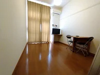 2階は絨毯仕様です。