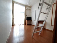 2階はフローリング仕様