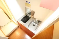 2口　ラジエントヒーターで料理もやりやすいです。