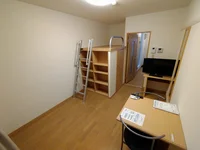 2階以上は絨毯仕様です。