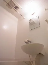 雨の日も便利な浴室乾燥機と物干し竿